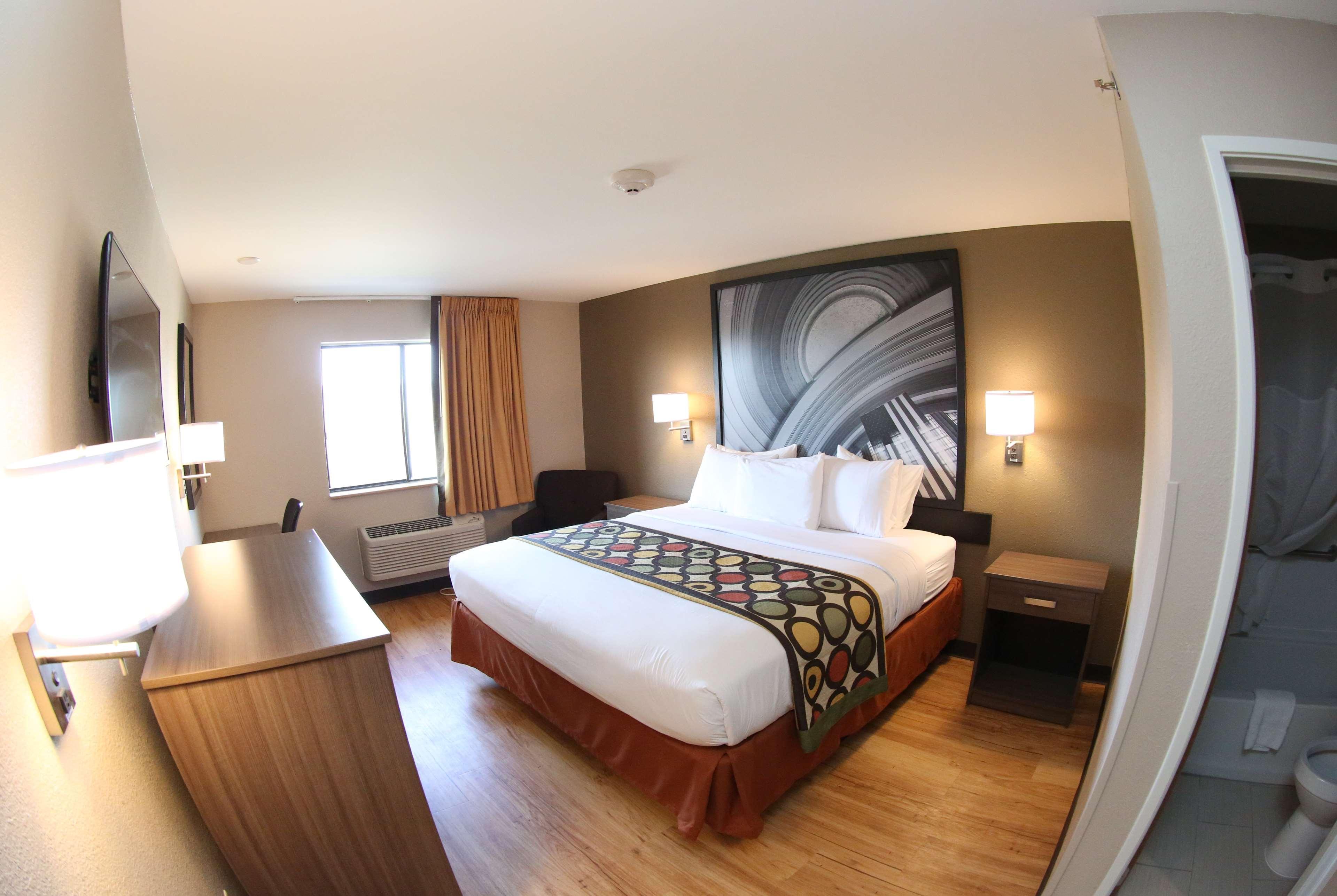 Отель Super 8 By Wyndham Portsmouth Rosemount Экстерьер фото