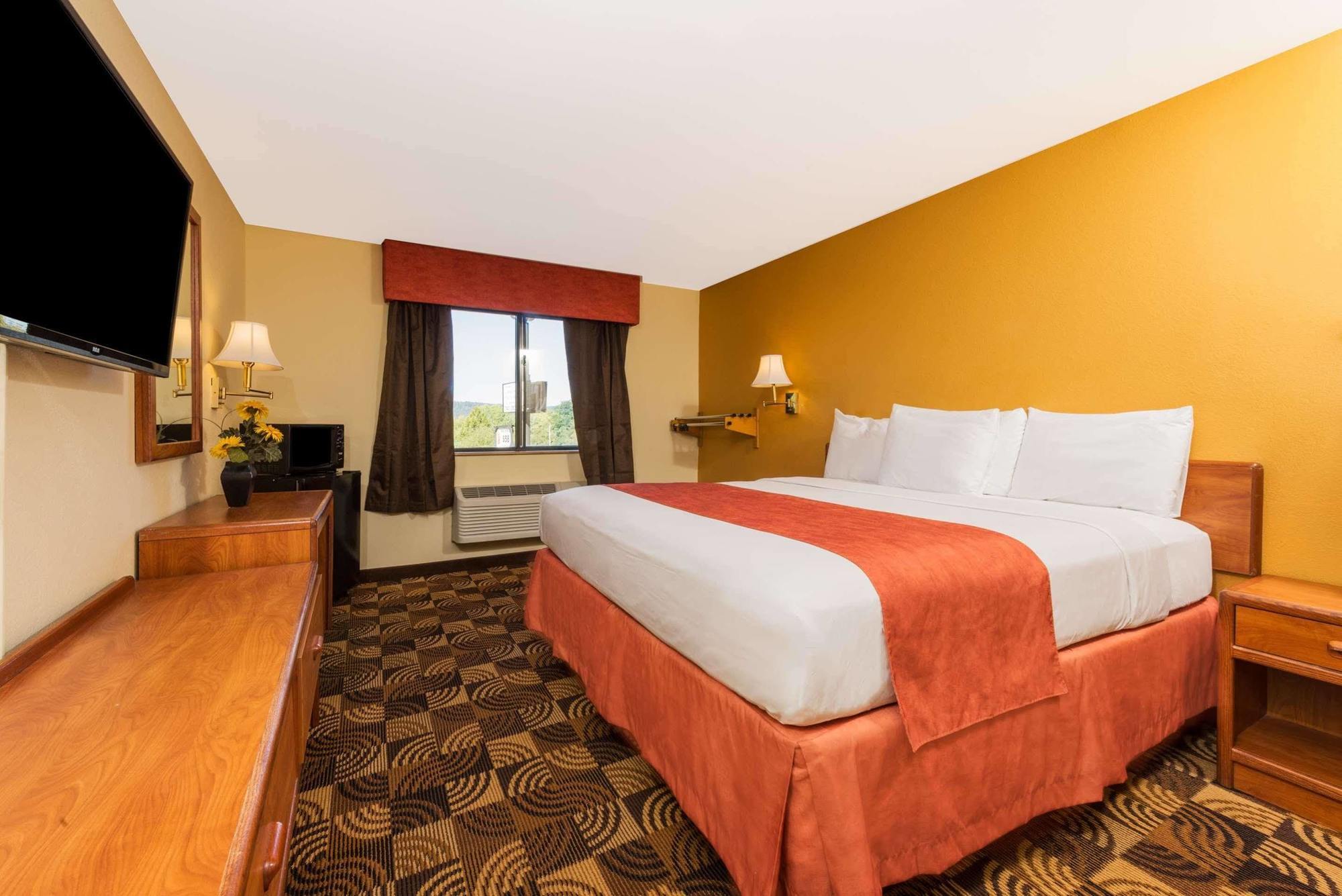 Отель Super 8 By Wyndham Portsmouth Rosemount Экстерьер фото